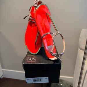 DV by Dolce Vita “Archer” Sandal Orange Neon Patent Stella Size 8.5